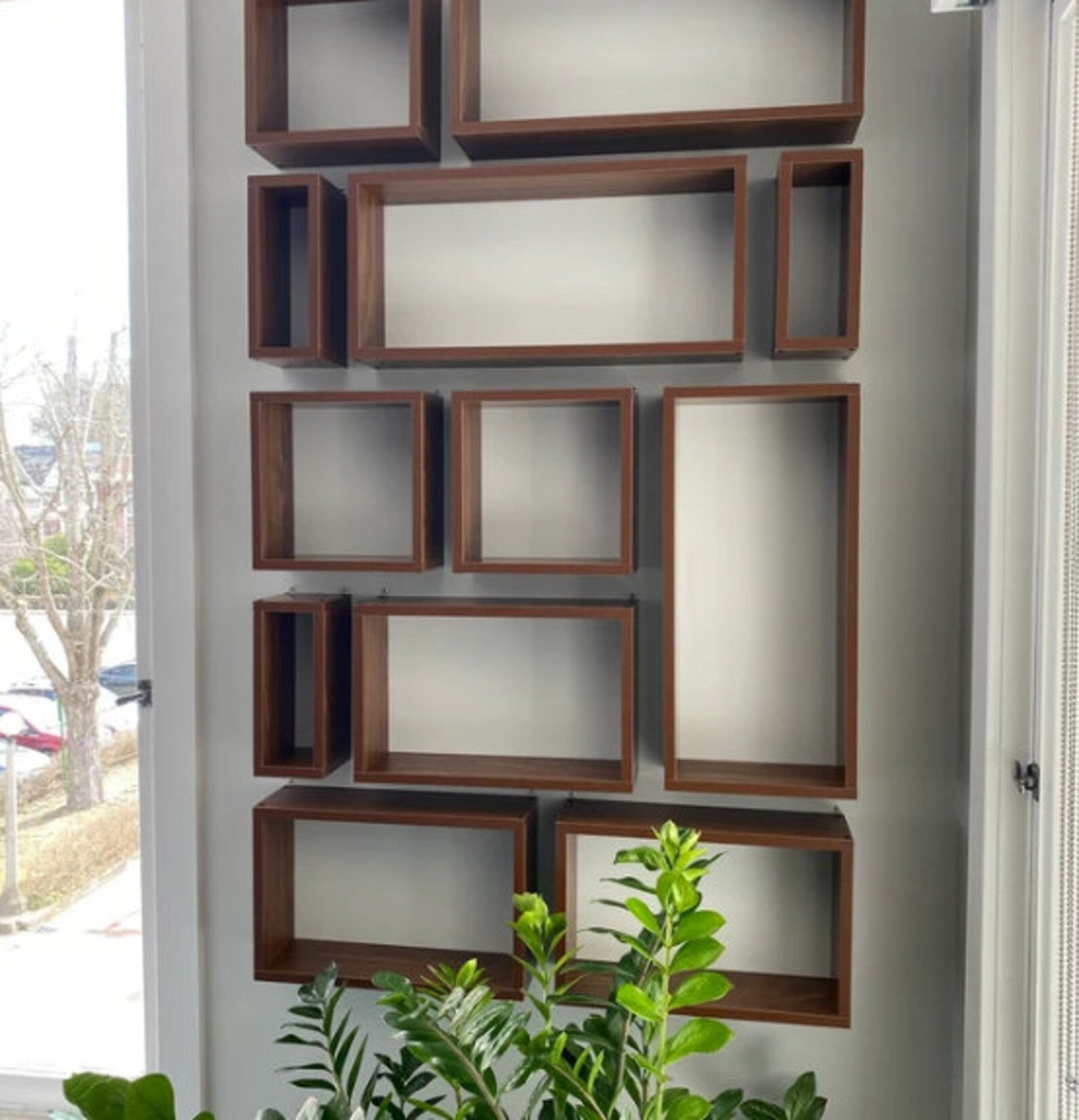 Étagère Murale Flottante Asymétrique – Design Moderne Edition